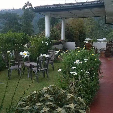Srihelyes Inn Nuwara Eliya Exterior photo