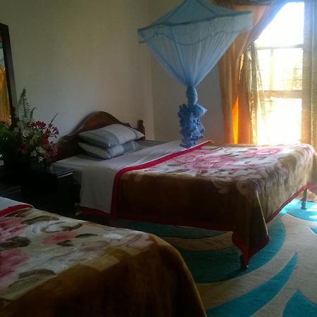 Srihelyes Inn Nuwara Eliya Exterior photo