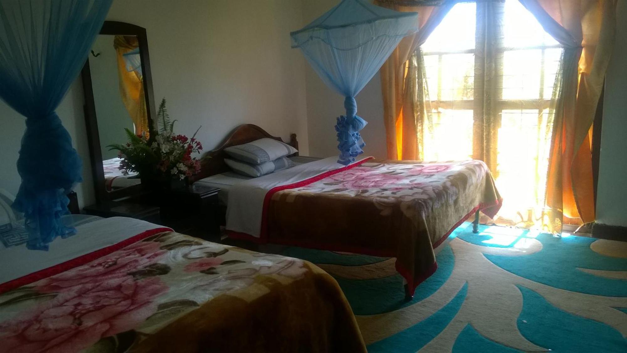 Srihelyes Inn Nuwara Eliya Exterior photo
