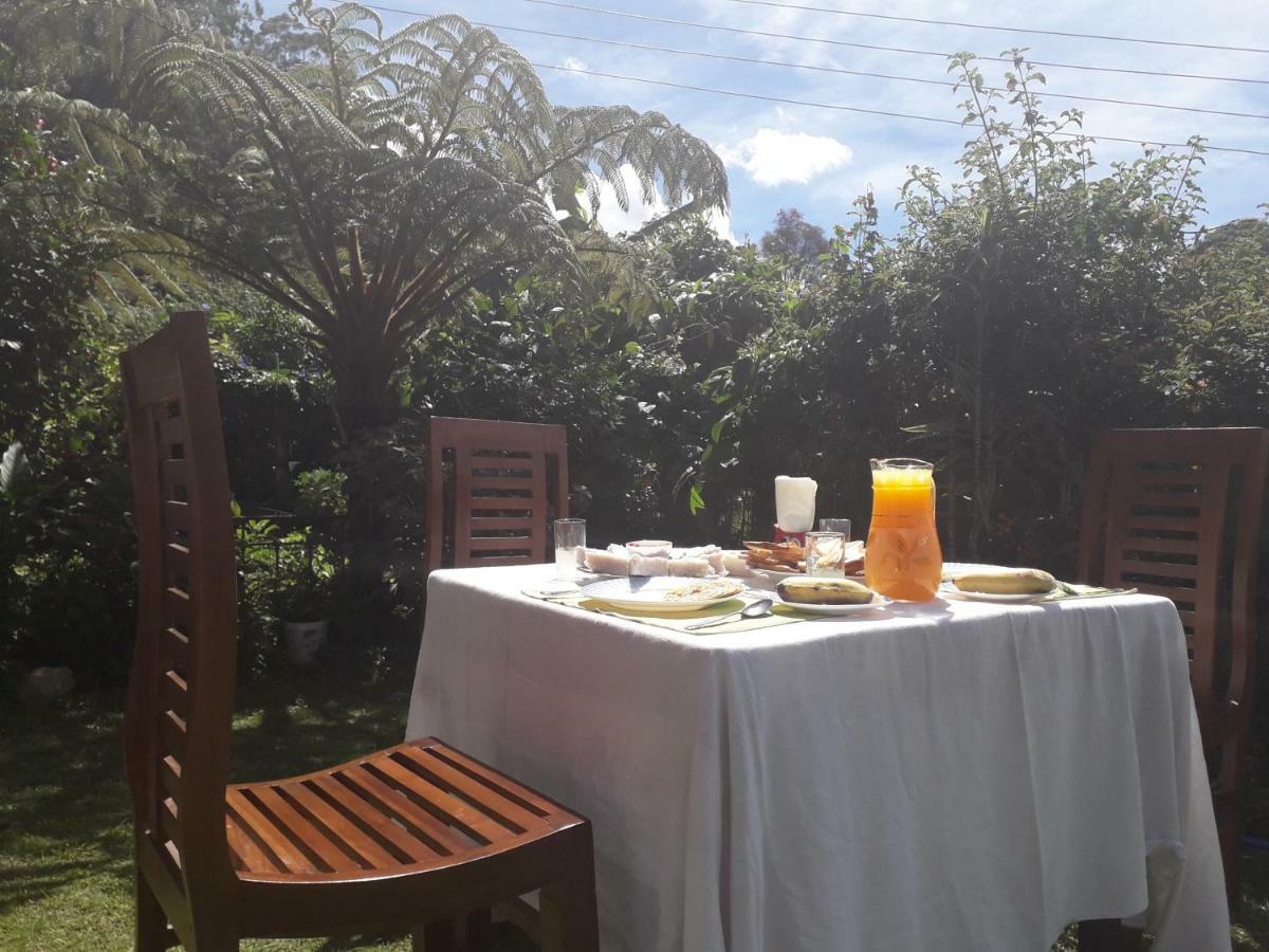 Srihelyes Inn Nuwara Eliya Exterior photo